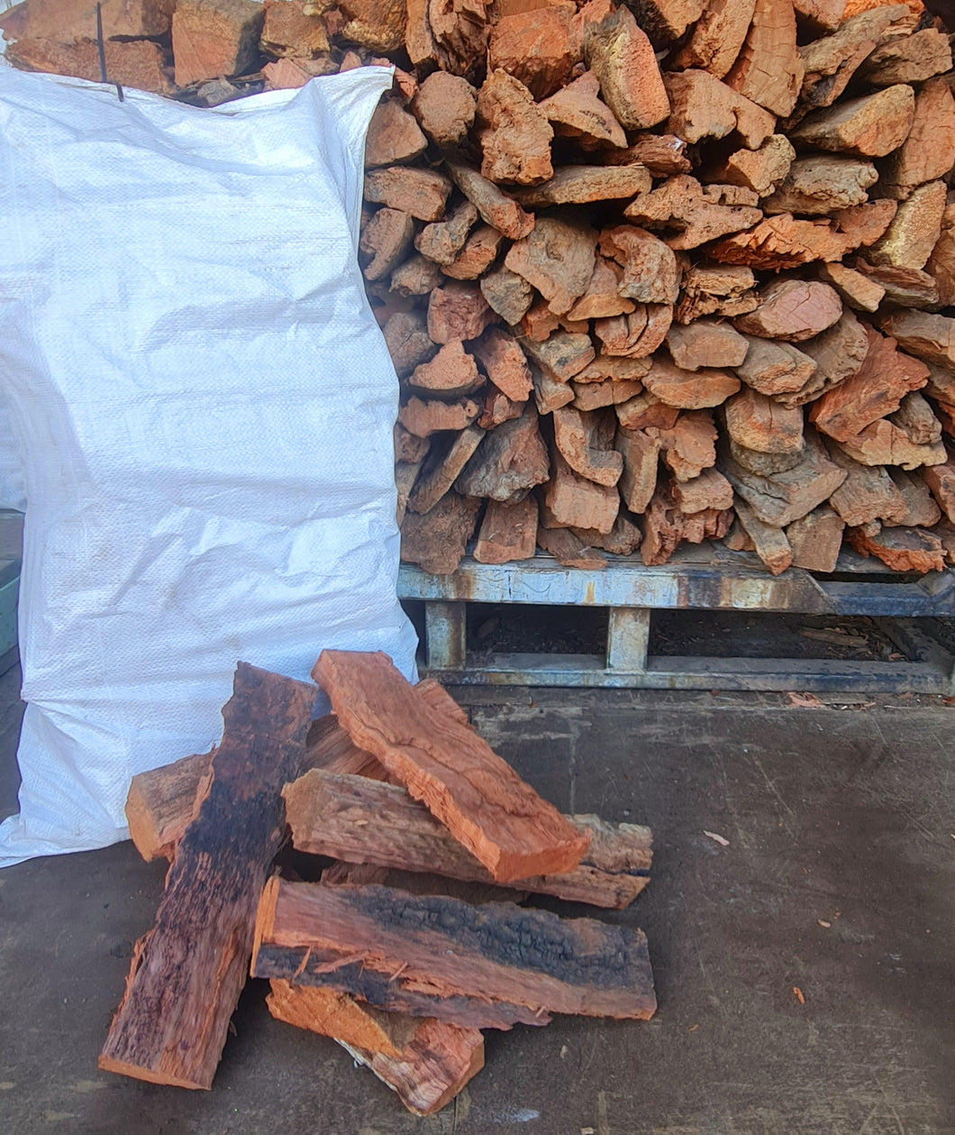 Triple Split Redgum (Firewood Bag)