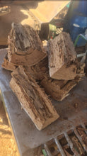 Load image into Gallery viewer, Premium Mix Box Double Split Firewood
